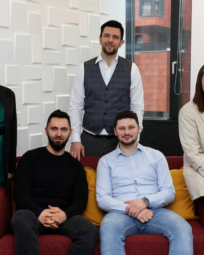 Mitarbeiter des ambicon Teams im Büro